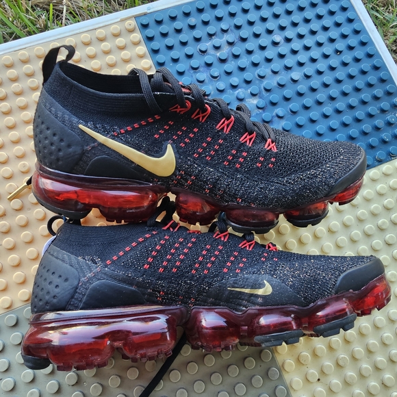 Size 8 - Nike Air VaporMax Flyknit 2 \'Chinese New Year\' main image 9